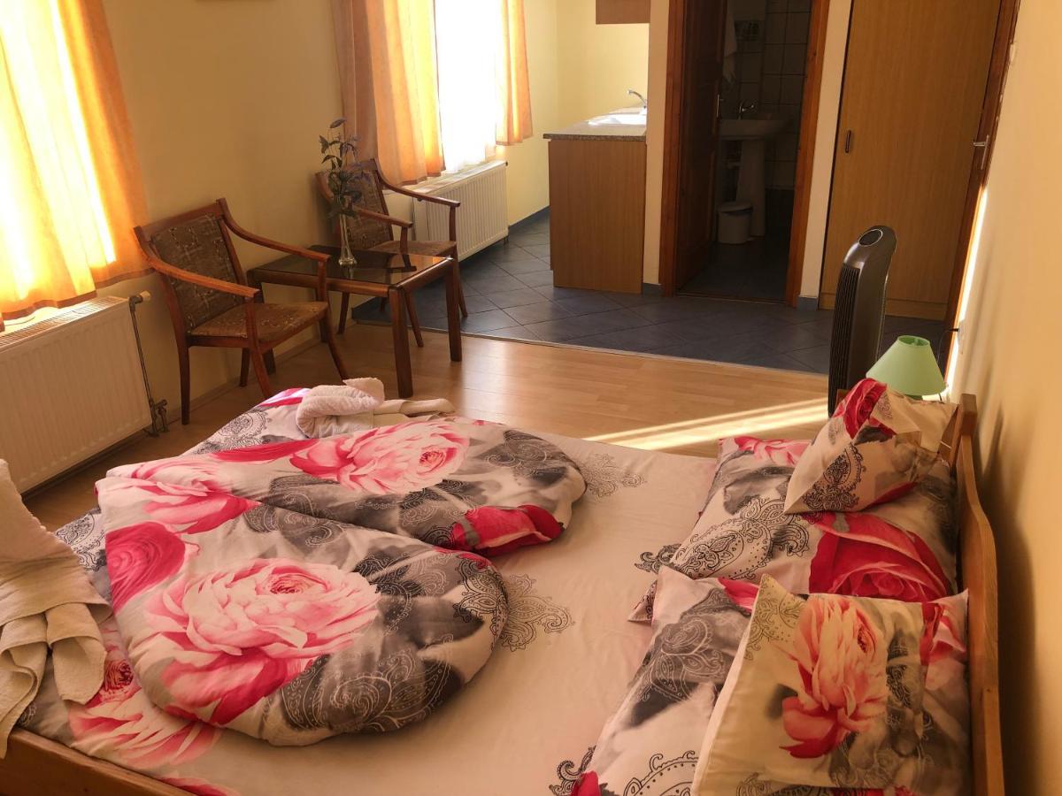 City Hotel Siófok Eksteriør billede